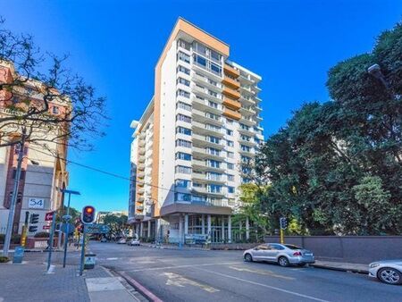 2 Bedroom Apartment in Rosebank