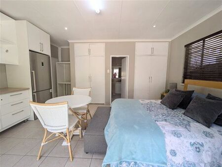 1 Bedroom House in Ferndale