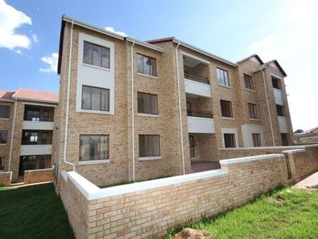 2 Bedroom Apartment in Randpark Ridge