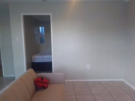 1 Bedroom Apartment in Cyrildene