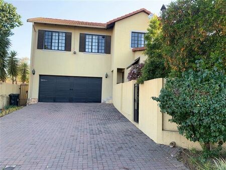 3 Bedroom Cluster in Broadacres