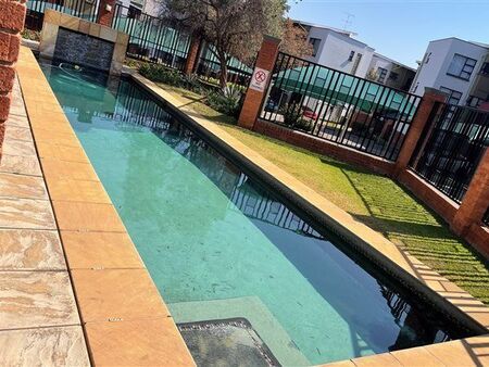 2 Bedroom Apartment in Fourways