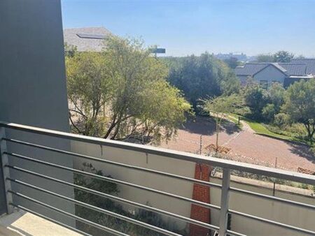2 Bedroom Apartment in Fourways