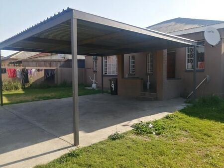 1 Bedroom Apartment in Springs Central