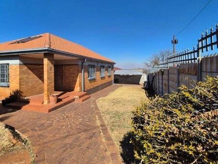 3 Bedroom House in Sunnyridge