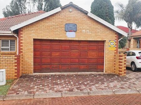 3 Bedroom House in Eldoraigne
