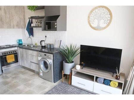 1 Bedroom Apartment in Die Hoewes