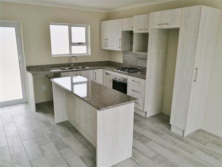2 Bedroom Duplex in Overbaakens