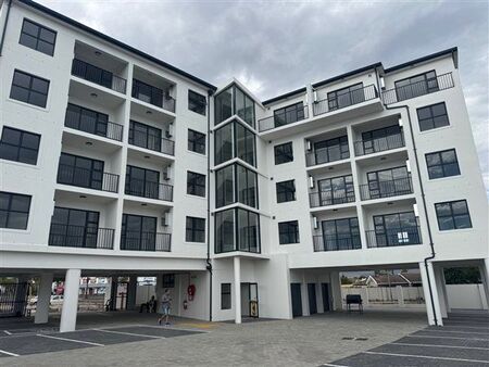 1 Bedroom Apartment in Flamingo Vlei