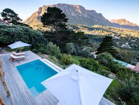 6 Bedroom House in Mount Rhodes