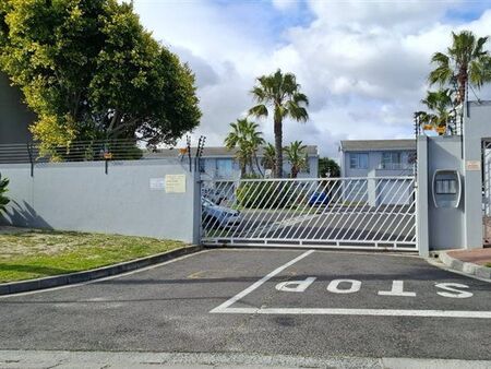 2 Bedroom Apartment in Milnerton Ridge