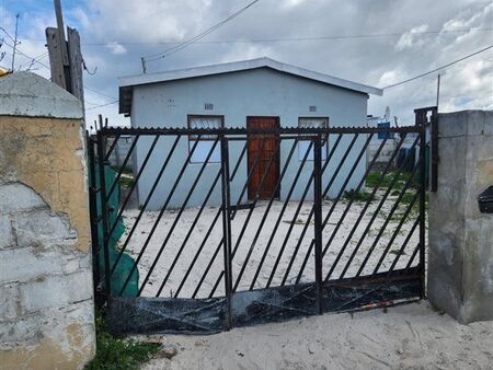 2 Bedroom House in Mfuleni