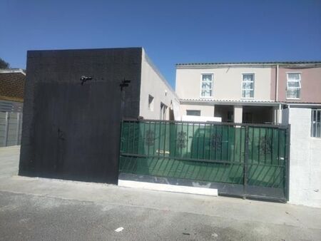 3 Bedroom House in Lentegeur