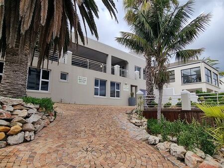5 Bedroom House in Strand North