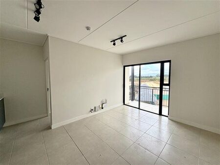 1 Bedroom Apartment in Somerset West Central