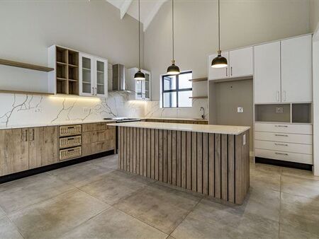 4 Bedroom House in Sitari