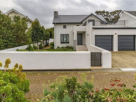 3 Bedroom House in Schonenberg Estate
