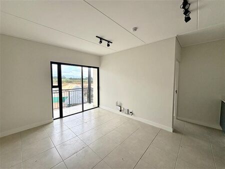 1 Bedroom Apartment in Somerset West Central