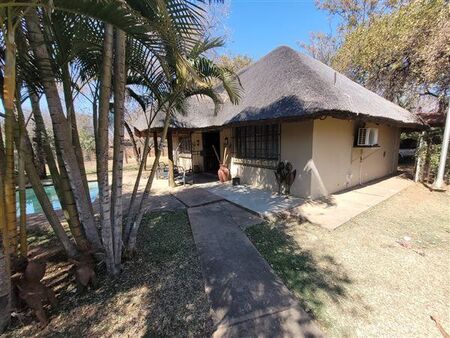 2 Bedroom House in Onverwacht