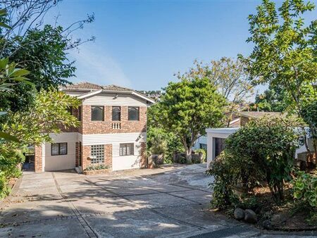 Bachelor apartment in Reservoir Hills
