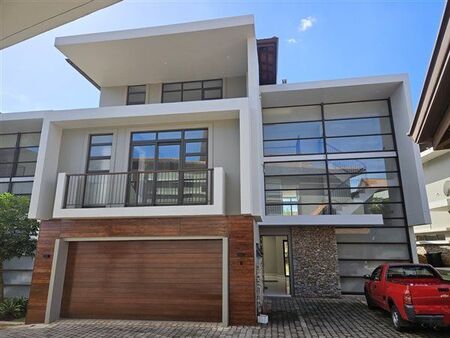 4 Bedroom Townhouse in Izinga Estate