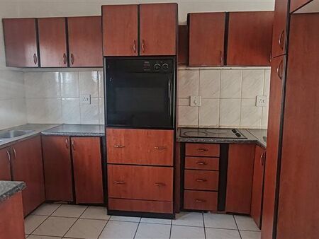 2 Bedroom Apartment in Escombe