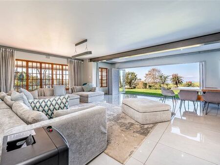 5 Bedroom House in Assagay