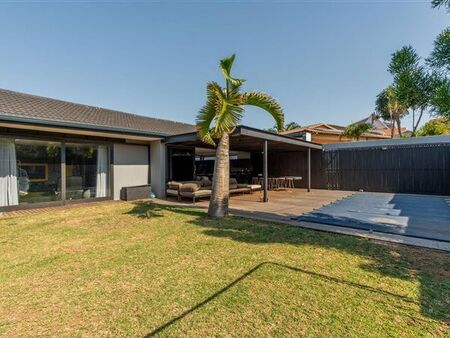 6 Bedroom House in Glenashley