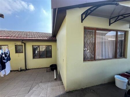 2 Bedroom House in Carrington Heights