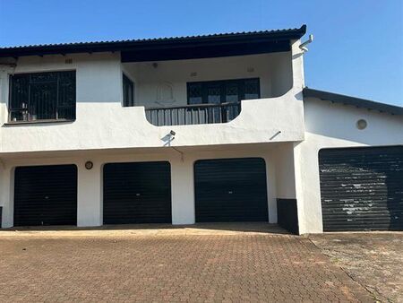 1 Bedroom Flat in Amanzimtoti