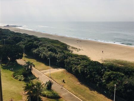 2 Bedroom Apartment in Amanzimtoti