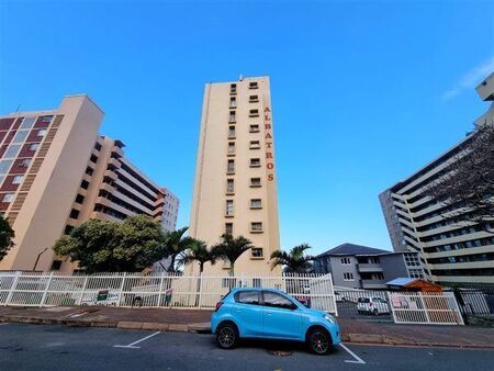 2 Bedroom Apartment in Amanzimtoti