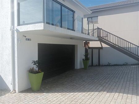 4 Bedroom House in Tergniet