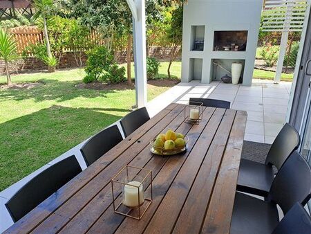 3 Bedroom Apartment in Brenton on Sea