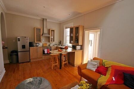 2 Bedroom house rented in Woodstock, Cape Town