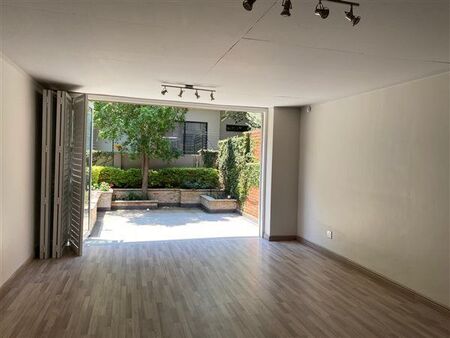 2 Bedroom Townhouse in Lynnwood Manor
