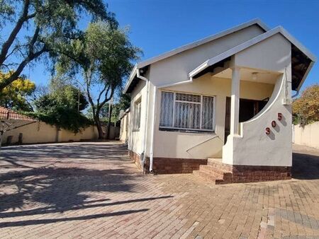 1 Bedroom Apartment in Garsfontein