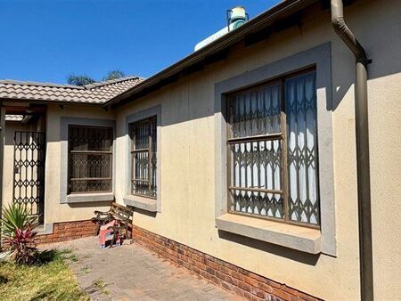 3 Bedroom House in Amandasig