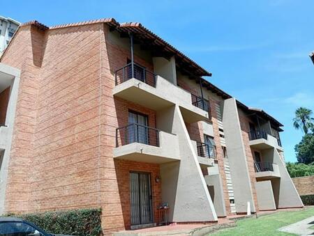 0.5 Bedroom House in Hatfield