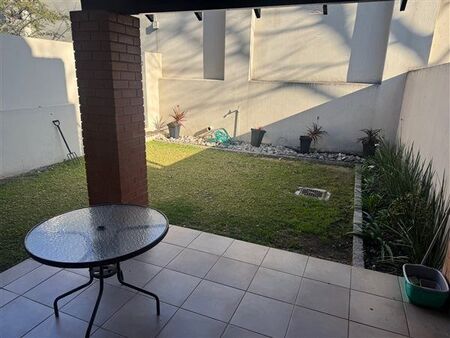 2 Bedroom Apartment in Bryanston East
