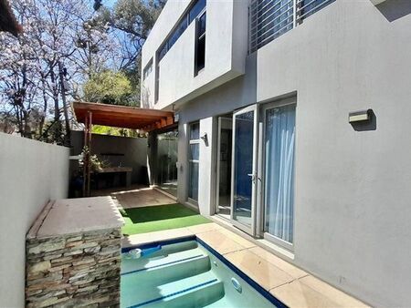 3 Bedroom Townhouse in Bryanston