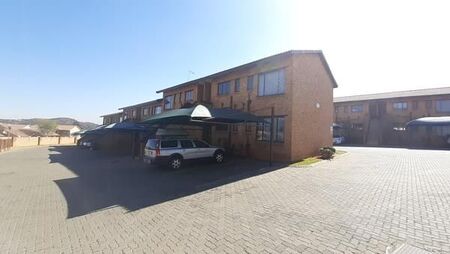2 Bedroom Townhouse in Meredale