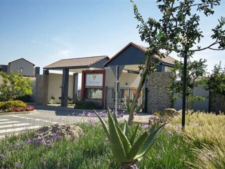 2 Bedroom Apartment in Fourways