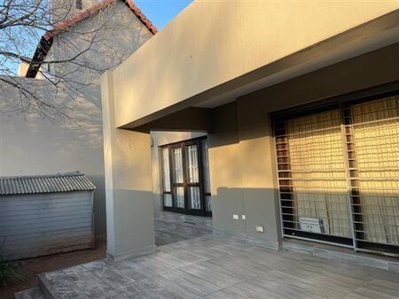 2 Bedroom House in Fourways