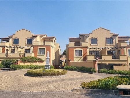 2 Bedroom Apartment in Douglasdale