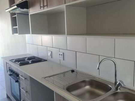 2 Bedroom Townhouse in Glen Marais