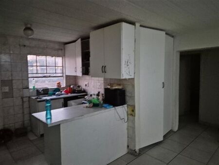 2 Bedroom Cluster in Norkem Park