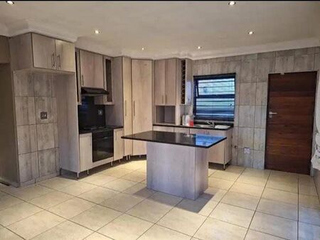 2 Bedroom Apartment in Kempton Park Ah