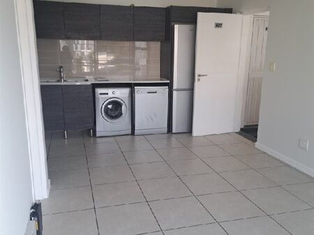1 Bedroom Apartment in Modderfontein
