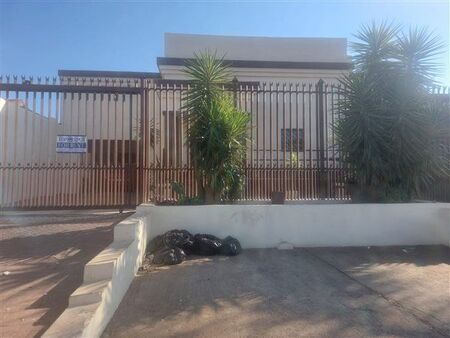 2 Bedroom Simplex in Laudium